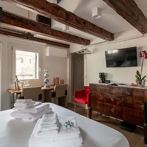 Apartment Biennale Gallery, Venedig